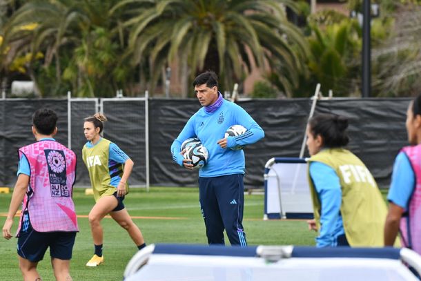 La Selección Argentina Femenina tuvo su primera práctica en Auckland