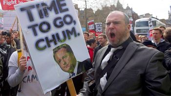 piden la renuncia de cameron por su aparicion en los #panamapapers piden la renuncia de cameron por su aparicion en los #panamapapers