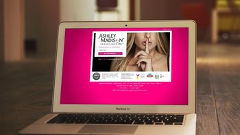 hackearon el sitio de ahsley madison: 37 millones de infieles, en peligro hackearon el sitio de ahsley madison: 37 millones de infieles, en peligro