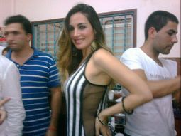 belen francese, glamorosa y popular, desfilo en la salada belen francese, glamorosa y popular, desfilo en la salada