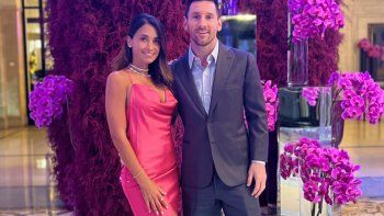 Antonela Roccuzzo y Lionel Messi disfrutaron de una noche romántica en París. Antonela Roccuzzo y Lionel Messi disfrutaron de una noche romántica en París.