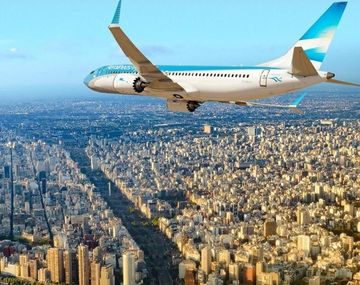 Efecto low cost: Aerolíneas venderá pasajes con descuentos del 50% en promedio