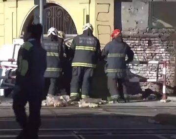 Accidente fatal en Villa Luro: una formación del Tren Sarmiento arrolló a una camioneta y dejó un muerto