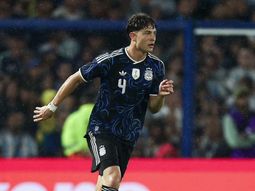 Agustín Giay, la posible sorpresa de Lionel Scaloni para el Mundial 2026. Agustín Giay, la posible sorpresa de Lionel Scaloni para el Mundial 2026.