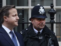 condenaron a 18 meses de prision al exjefe de prensa de david cameron condenaron a 18 meses de prision al exjefe de prensa de david cameron