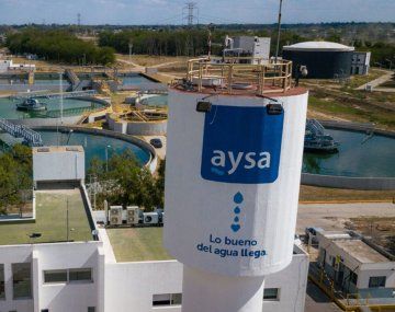 Avanzan con la privatización de AySA y autorizan corte de agua por falta de pago