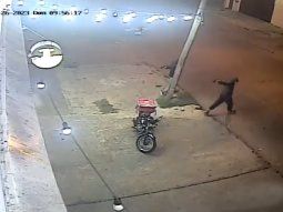 Balearon una fábrica en Rosario: desde enero los extorsionan para no matar a sus familiares