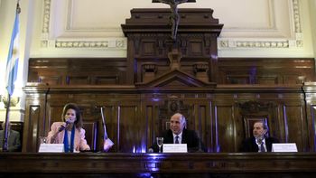 ¿como queda la corte suprema luego de la renuncia de fayt? ¿como queda la corte suprema luego de la renuncia de fayt?