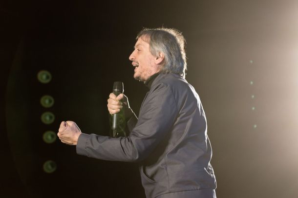 Máximo Kirchner: Les pido que cuando vayan a votar lo hagan en defensa propia