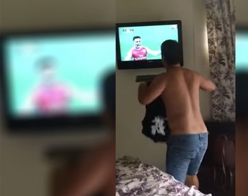 Un argentino explotó de alegría con el penal de Alexis Sánchez