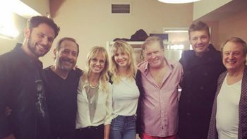 tinelli, valdes, fabbiani y su marido fueron a ver la obra de francella, marrale y puig tinelli, valdes, fabbiani y su marido fueron a ver la obra de francella, marrale y puig