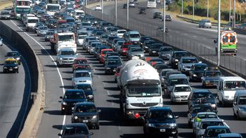 colapsaron las autopistas por el exodo turistico colapsaron las autopistas por el exodo turistico