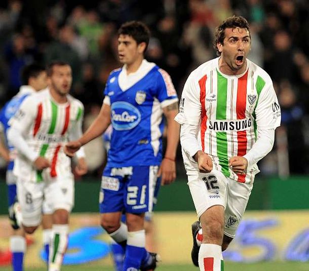 Vélez goleó a Atlético Rafaela y se acomoda en el certamen