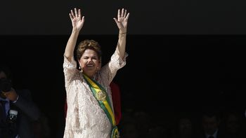 rousseff impulsa el debate por una ley de medios rousseff impulsa el debate por una ley de medios