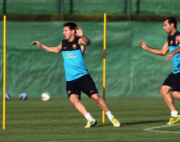 Messi volvió a entrenarse y viaja a Sevilla