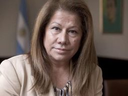 camano, por radio 10: el gobierno esta siendo amarrete con los sectores sociales camano, por radio 10: el gobierno esta siendo amarrete con los sectores sociales