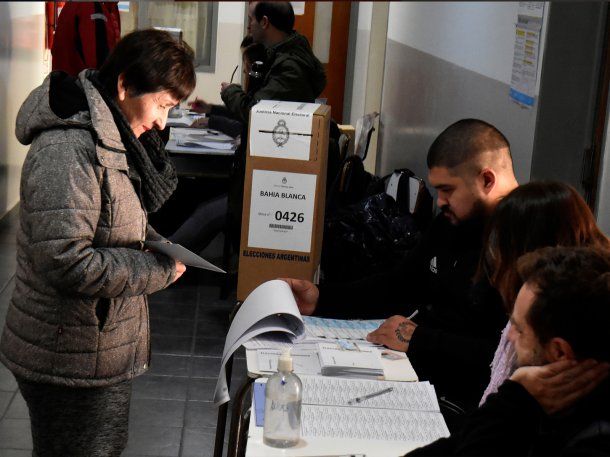 Ley Ómnibus: el Gobierno propone eliminar las PASO y las listas sábana