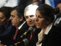 arroyo salgado pidio no politizar la muerte de nisman y que el caso sea llevado a la cidh arroyo salgado pidio no politizar la muerte de nisman y que el caso sea llevado a la cidh