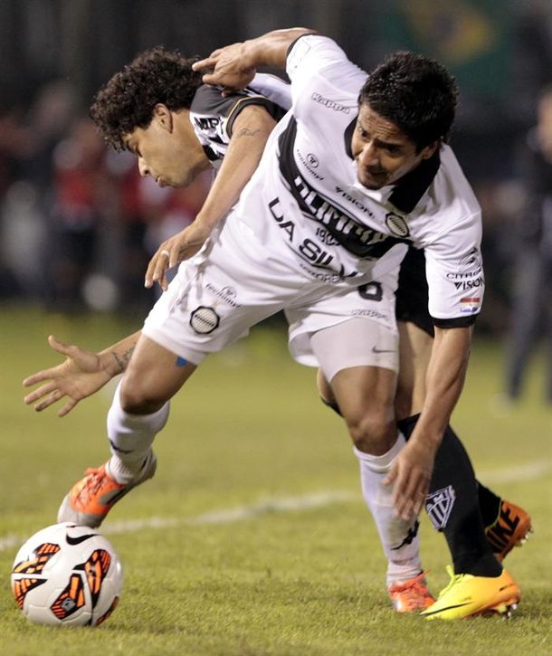 Olimpia venció a Mineiro en la ida de la final de la Copa Libertadores