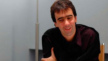 las fotos de federico hoppe, infraganti y sin camisa las fotos de federico hoppe, infraganti y sin camisa