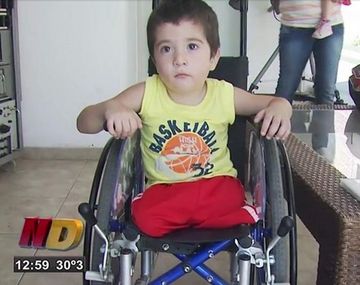 Motochorros robaron prótesis a un nene 