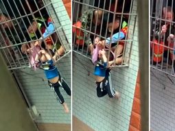 video: mira el dramatico rescate de un nene que quedo colgado de una ventana video: mira el dramatico rescate de un nene que quedo colgado de una ventana
