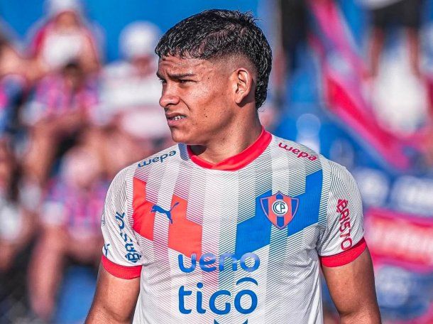 Diego León, la joya paraguaya de 17 años que quiere el Manchester United