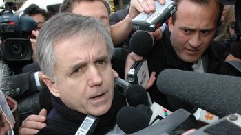 piden la inmediata detencion de grassi: temen que escape piden la inmediata detencion de grassi: temen que escape