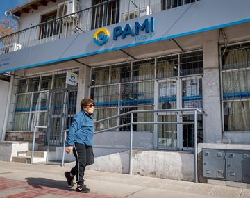 Crisis en PAMI: transportistas se sumaron al paro y denunciaron meses sin cobrar