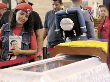 Cómo es el tratamiento para embalsamar el cuerpo de Hugo Chávez