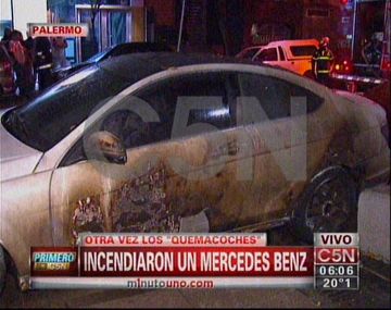 Volvieron a atacar los quemacoches en Palermo