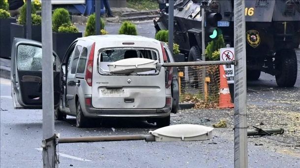  tres muertes en un ataque terrorista contra una empresa aeroespacial