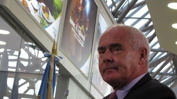 la llegada de turistas a los destinos nacionales durante los feriados se incremento en un 189% la llegada de turistas a los destinos nacionales durante los feriados se incremento en un 189%