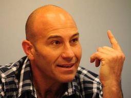 papelon de martiniano: le preguntaron por el pozo de quilmes y respondio sobre el bacheo papelon de martiniano: le preguntaron por el pozo de quilmes y respondio sobre el bacheo