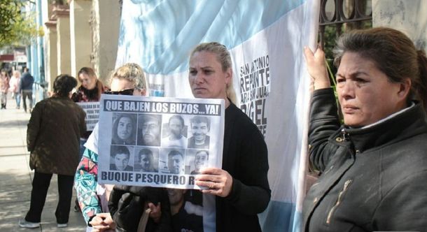 Familiares de víctimas del buque Rigel - Crédito: 0223