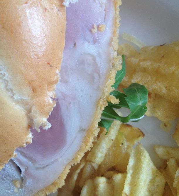 Encuentran la cara de Jesús en una feta de jamón