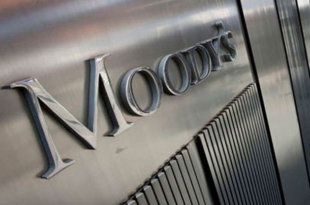 La agencia Moody’s bajó la nota a 17 empresas argentinas