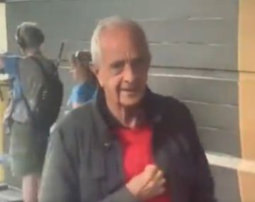 El suéter rojo de DOnofrio