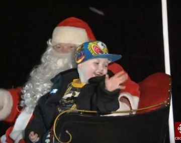 Adelantaron la Navidad para un niño con cáncer terminal