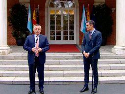 España manifestó su apoyo al país en la negociación con el FMI