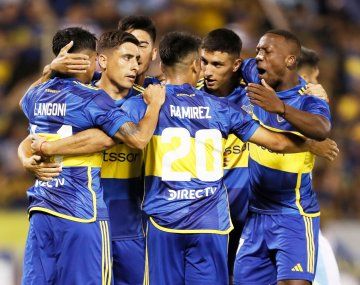 ¿Nuevo compañero del Dibu? El futbolista de Boca que busca el Aston Villa