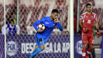 Bielkiewicz marcó de penal para Deportes Iquique y se llevó la pelota. Bielkiewicz marcó de penal para Deportes Iquique y se llevó la pelota.