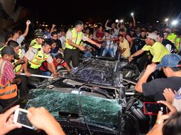 fuerte terremoto de 7,8 grados sacudio a ecuador y hay al menos 233 muertos fuerte terremoto de 7,8 grados sacudio a ecuador y hay al menos 233 muertos