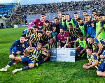 Rosario Central goleó 4-1 a Central Norte y avanzó de ronda