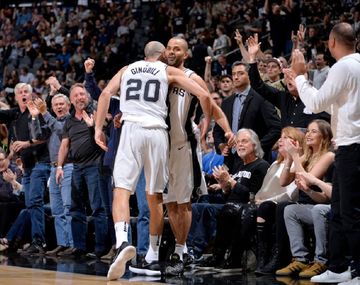 Manu Ginóbili vs New Orleans Pelicans