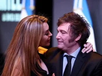 Fátima Florez sorprendió a todos al mostrar su mate con la cara de Javier Milei