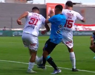 Polémica en Barracas: el insólito gol que el VAR le anuló a Belgrano