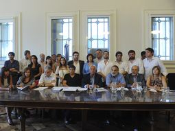 tras aumentoa para ciudad, el fpv pidio discutir una nueva ley de coparticipacion tras aumentoa para ciudad, el fpv pidio discutir una nueva ley de coparticipacion