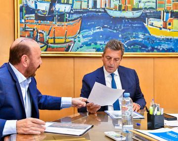 Sergio Massa felicitó a Gildo Insfrán y llamó a trabajar juntos por lo que falta