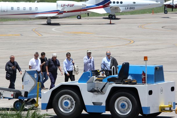 Nada cambia: los 15 aviones privados de los dirigentes de Macri en Jujuy